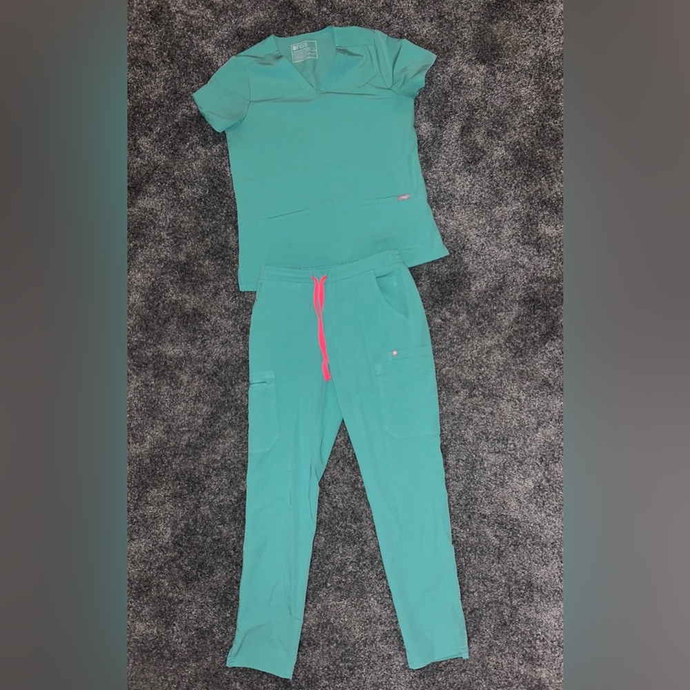 Figs Scrubs - Teal Blue - XS pants with Small top. Lightly worn!
